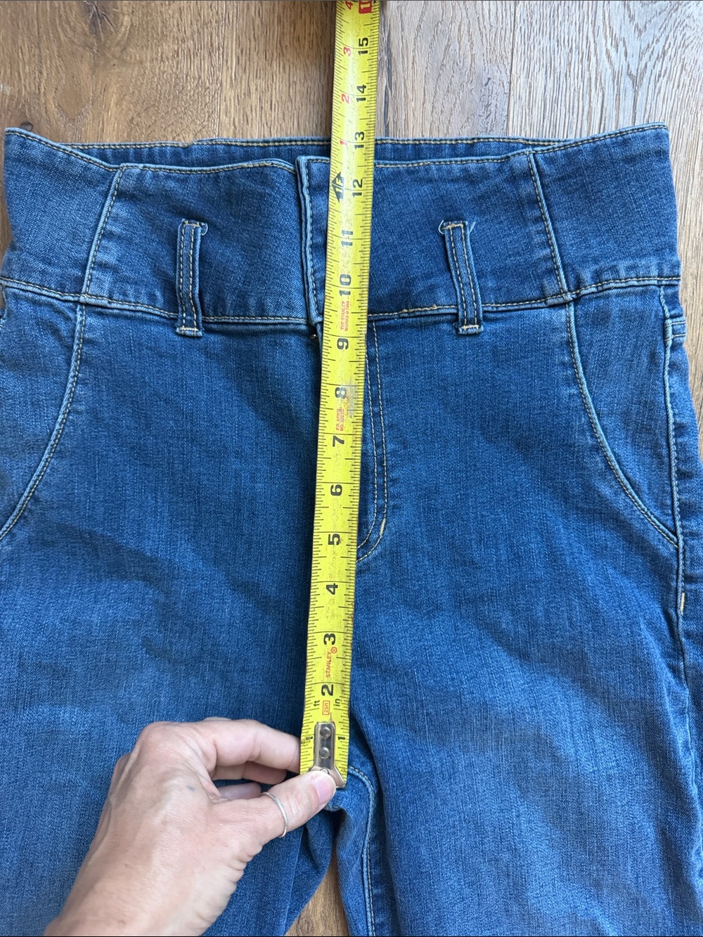 High rise flare jeans - Picture 5 of 10